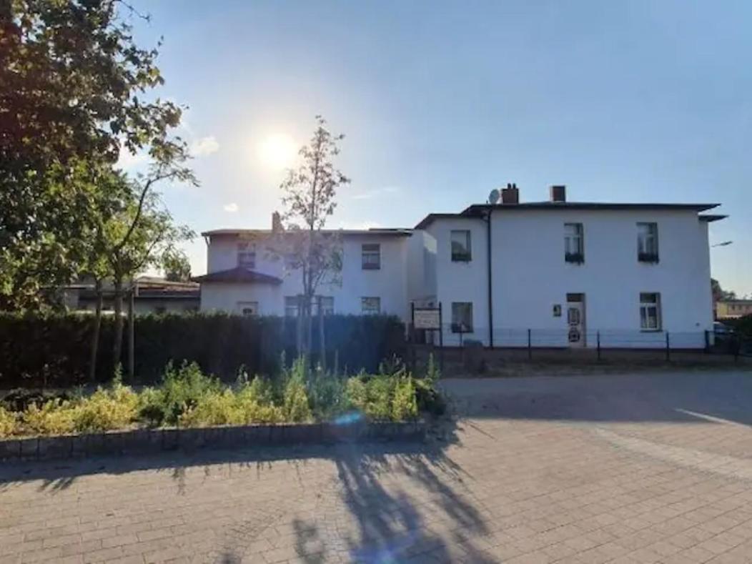 Schoene Geraeumige Ferienwohnung Am Park Heringsdorf  Exteriör bild